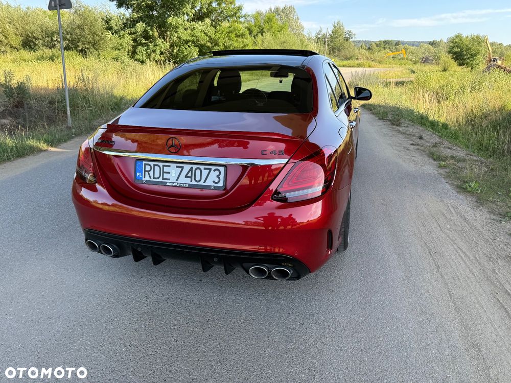 Mercedes-Benz Klasa C AMG 43 4Matic 9G-TRONIC - 23