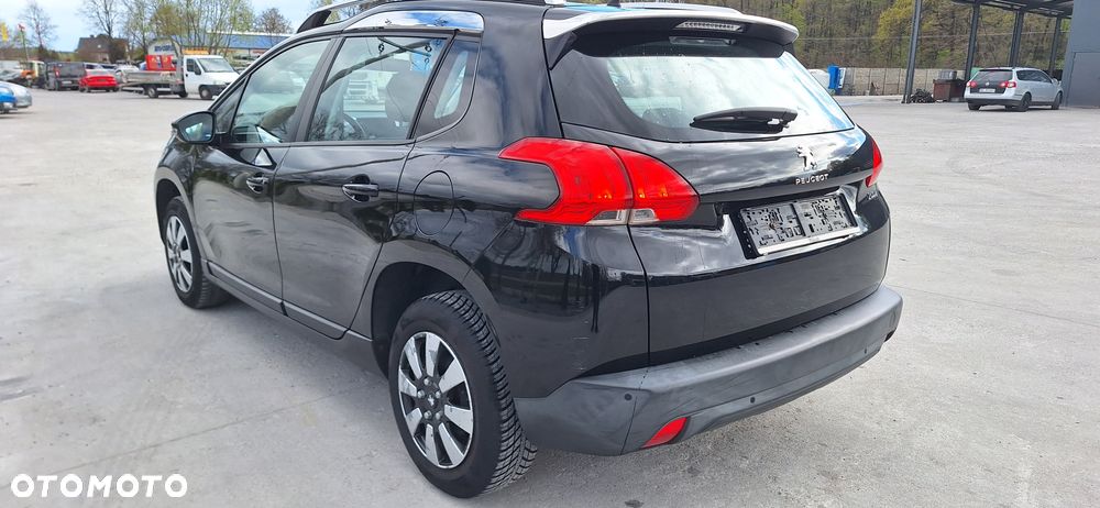 Peugeot 2008 - 4