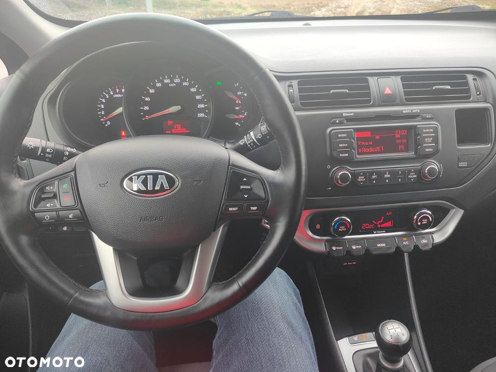 Kia Rio 1.2 Dream-Team Edition - 12
