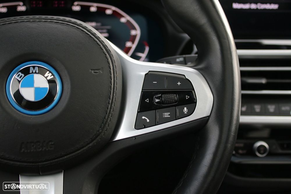 BMW iX3 M Sport Impressive - 19