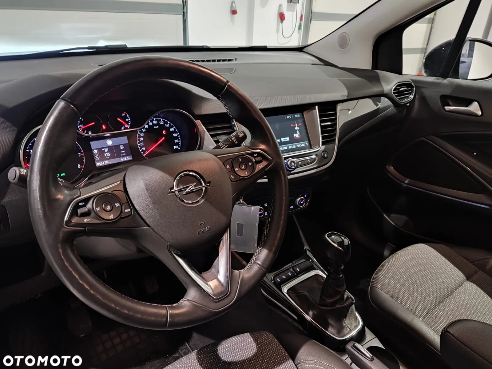 Opel Crossland X - 8