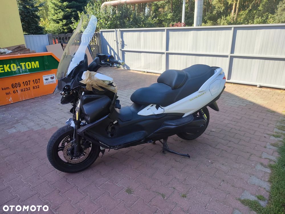 Suzuki Burgman - 5