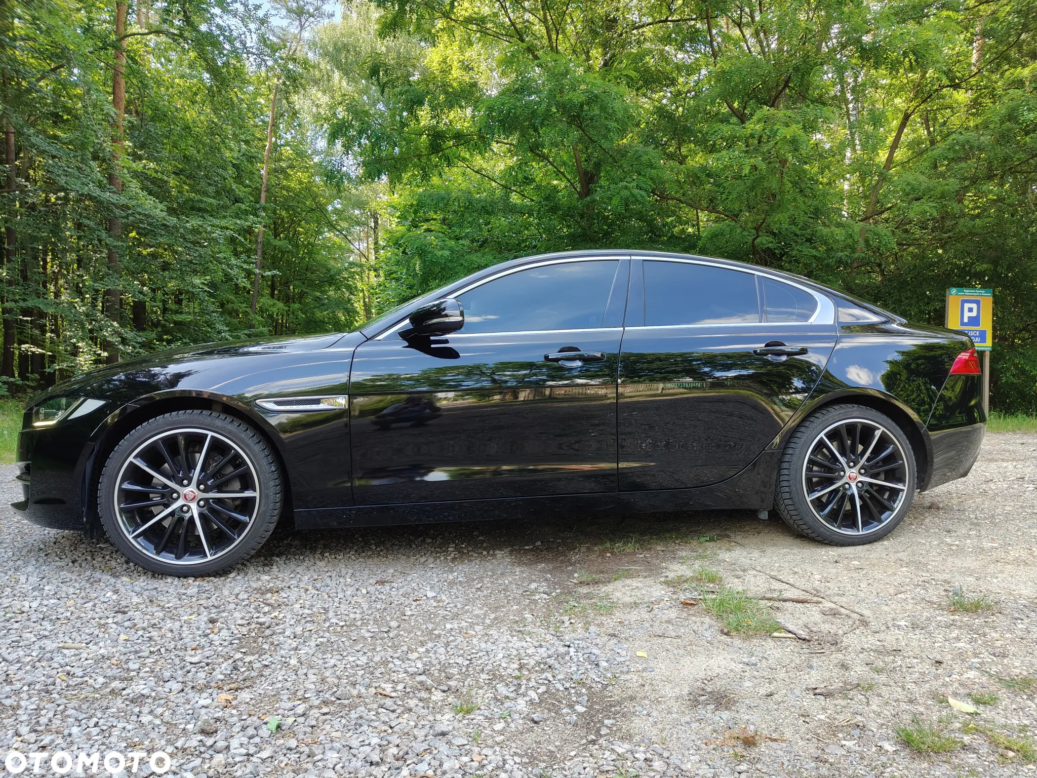 Jaguar XE 2.0 D AWD Portfolio - 29