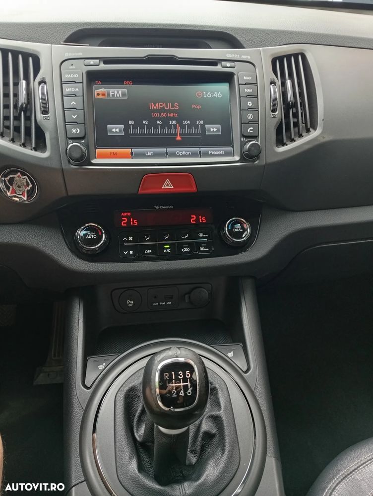 Kia Sportage 2.0 DSL MT 4x4 PREMIUM - 10