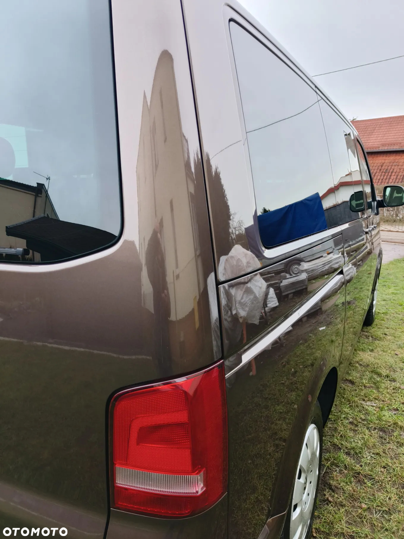Volkswagen Caravelle - 10