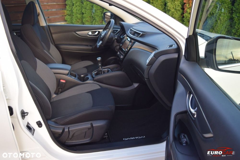 Nissan Qashqai 1.3 DIG-T Tekna - 16