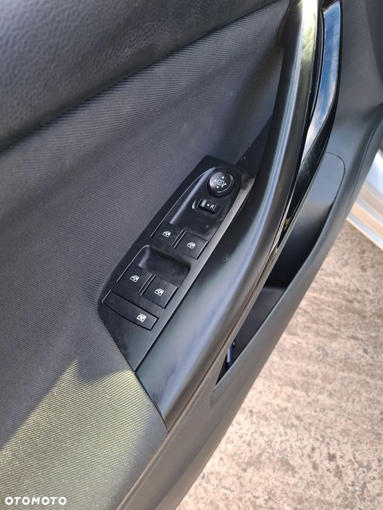 Opel Astra V 1.4 T Dynamic - 12