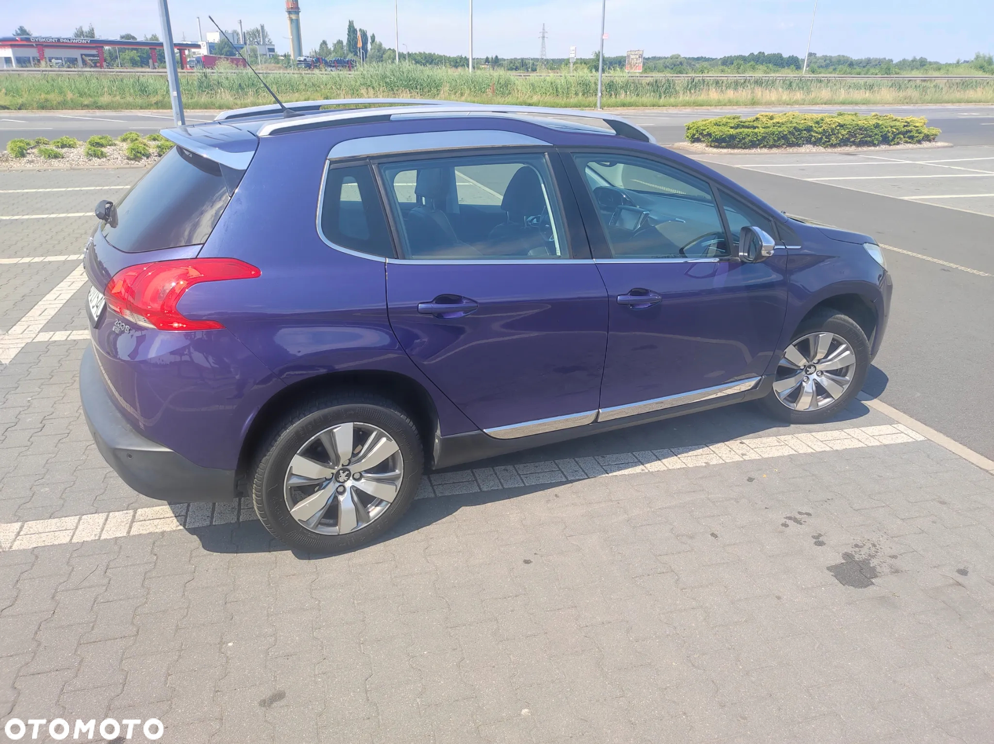 Peugeot 2008 - 4