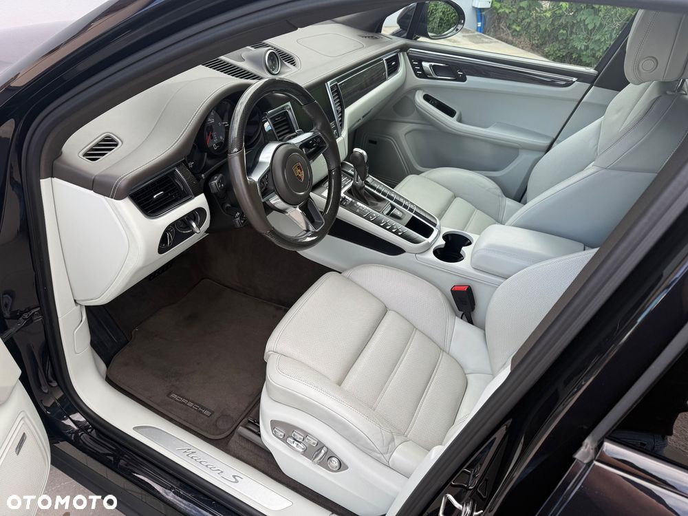 Porsche Macan - 9