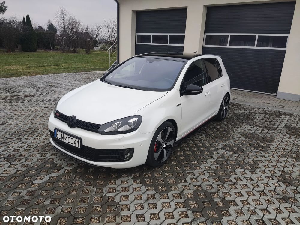 Volkswagen Golf 2.0 TDI DPF DSG GTD - 1
