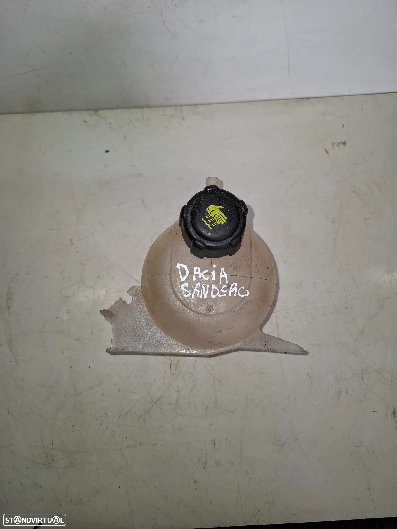 Deposito água Dacia Sandero 2012 - 2