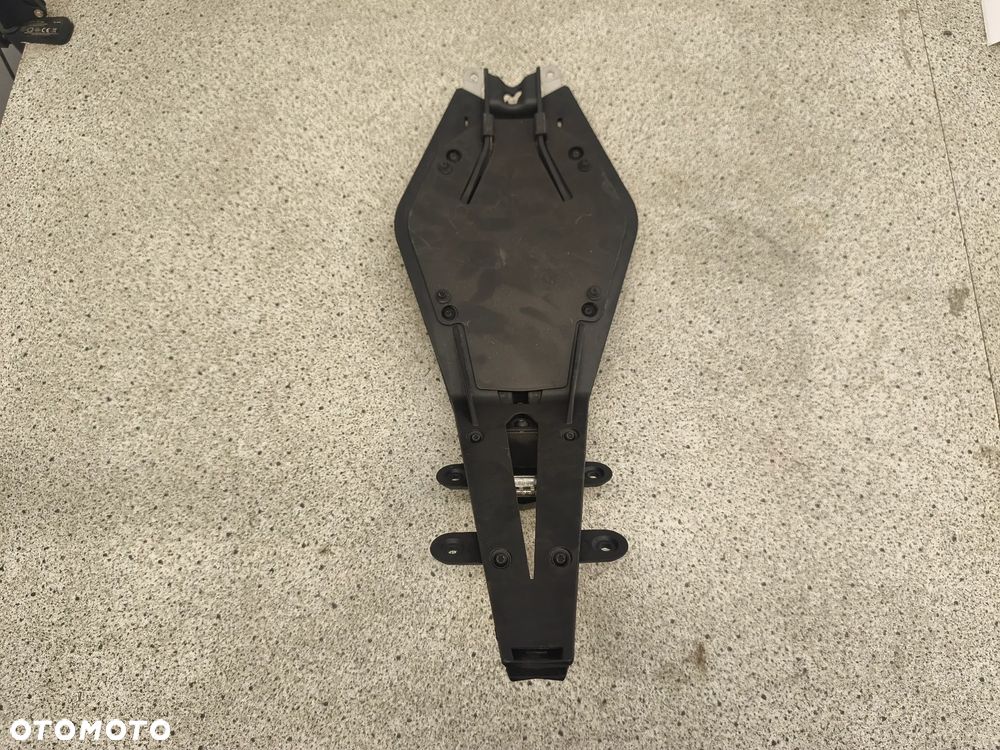 Mocowanie, podświetlenie tablicy rejestracyjnej, ogon KTM 1290 Super Duke - 9