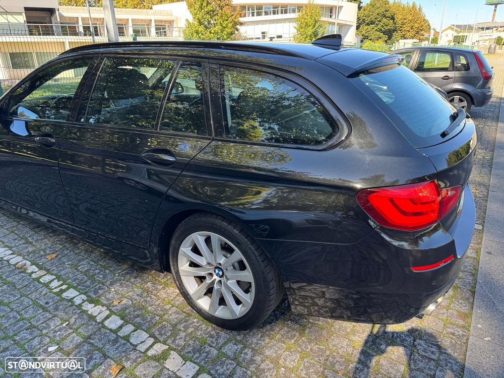 BMW 520 d Touring Aut. - 2