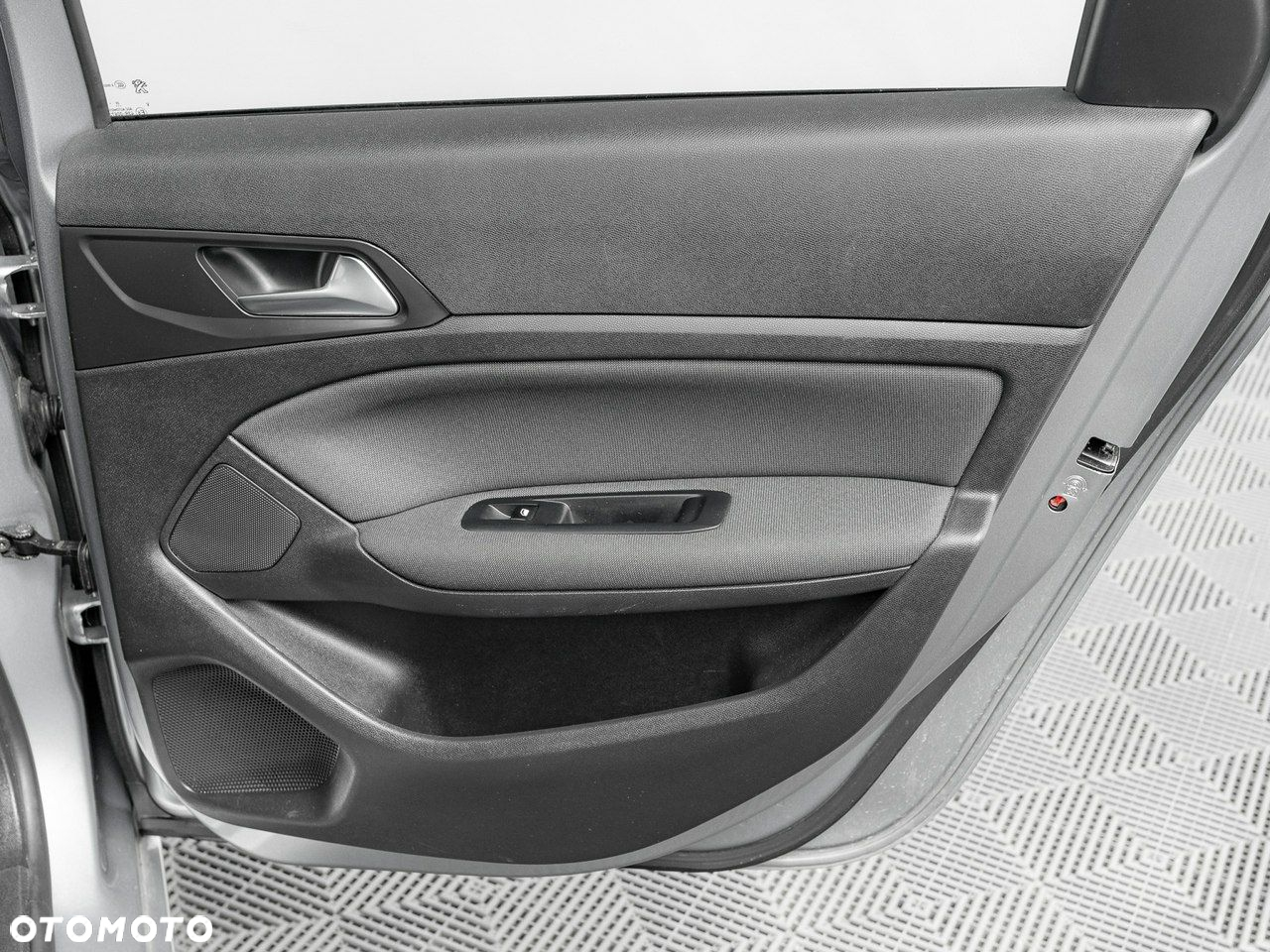 Peugeot 308 1.2 PureTech GPF Allure Pack S&S - 28