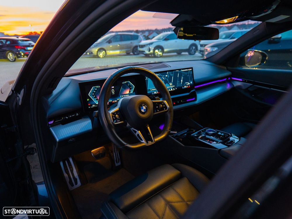 BMW 520 d Pack Desportivo M - 10
