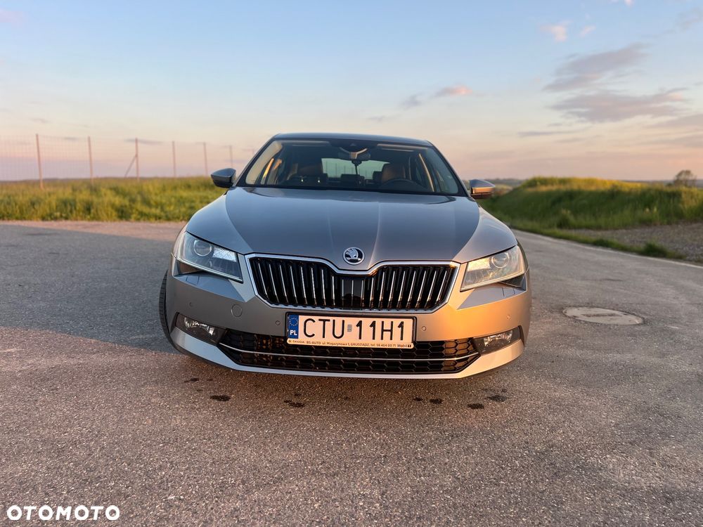 Skoda Superb 2.0 TDI SCR 4x4 L&K DSG - 16