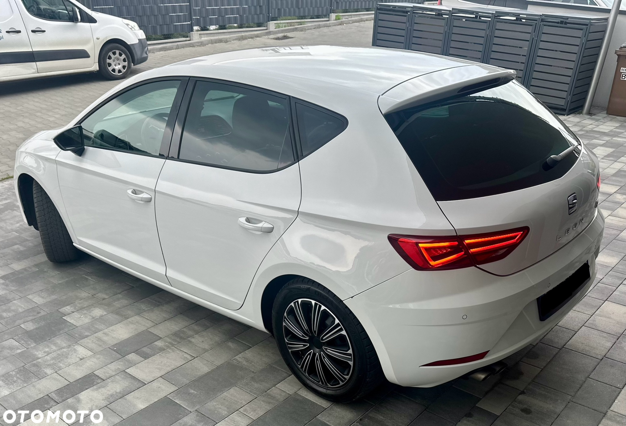 Seat Leon 1.5 EcoTSI Evo FR S&S - 4