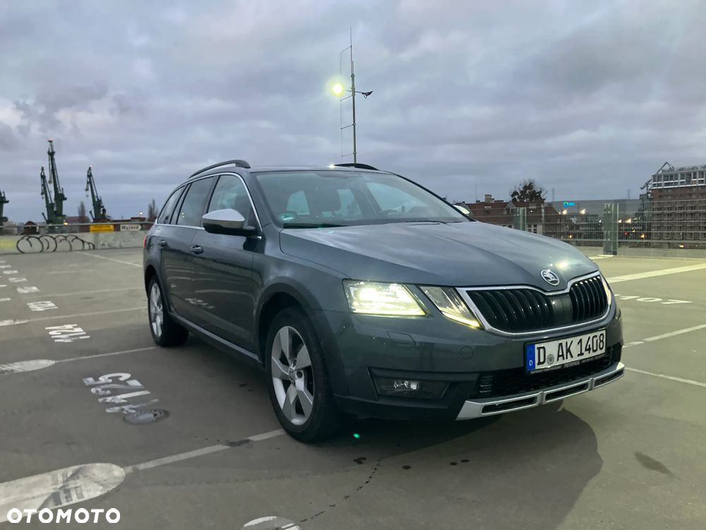 Skoda Octavia 2.0 TDI 4x4 DSG Scout - 1