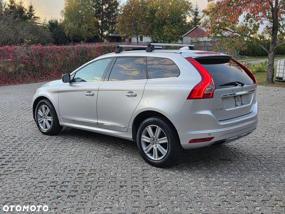 Volvo XC 60 T6 AWD Geartronic Summum - 4