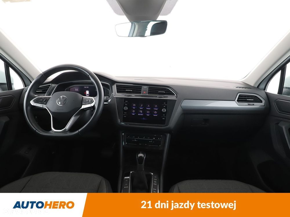 Volkswagen Tiguan - 12