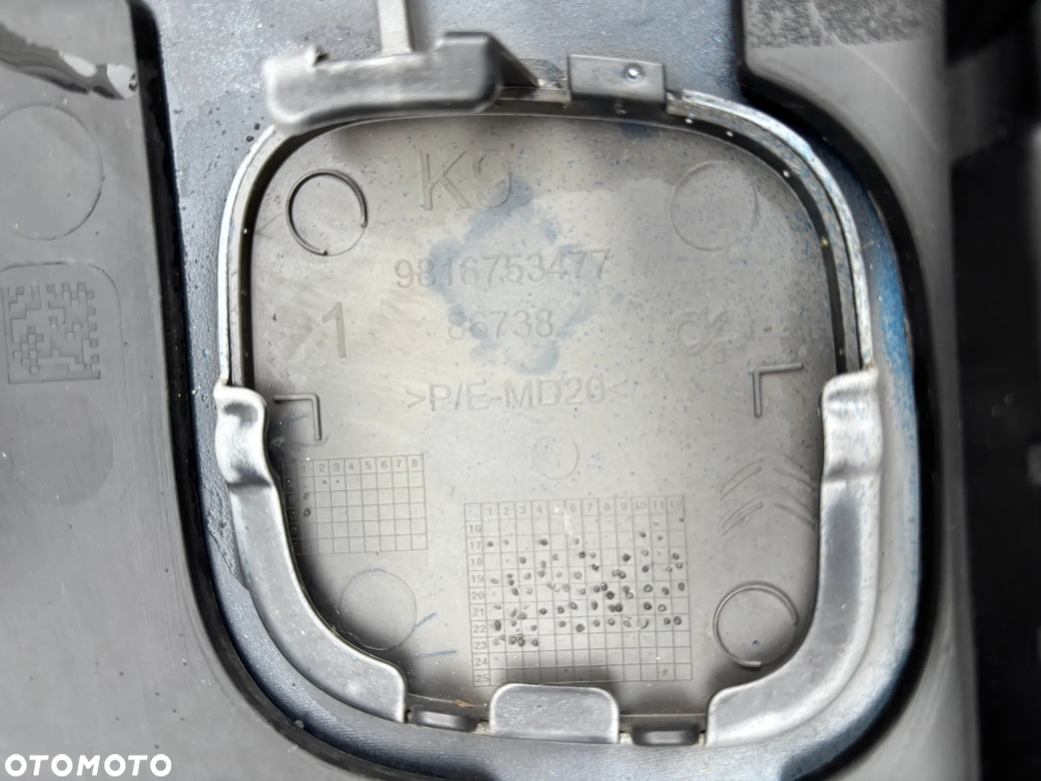 Oryginalny Zderzak Przedni Citroen Berlingo E IV 4 Pod PDC Grill Atrapa Dół Zderzaka Halogen Kratka Lewa Prawa 9816749477 Chrom Niebieski JG 2R - 20