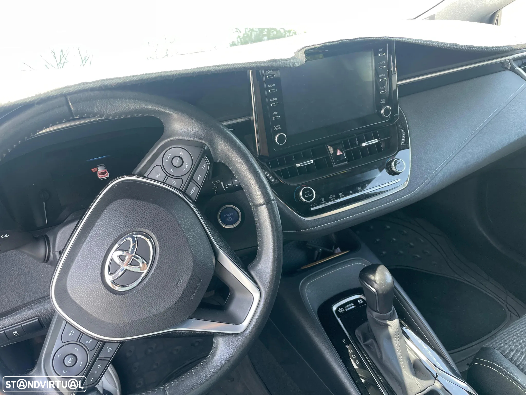 Toyota Corolla 1.8 Hybrid Comfort+P.Sport - 3