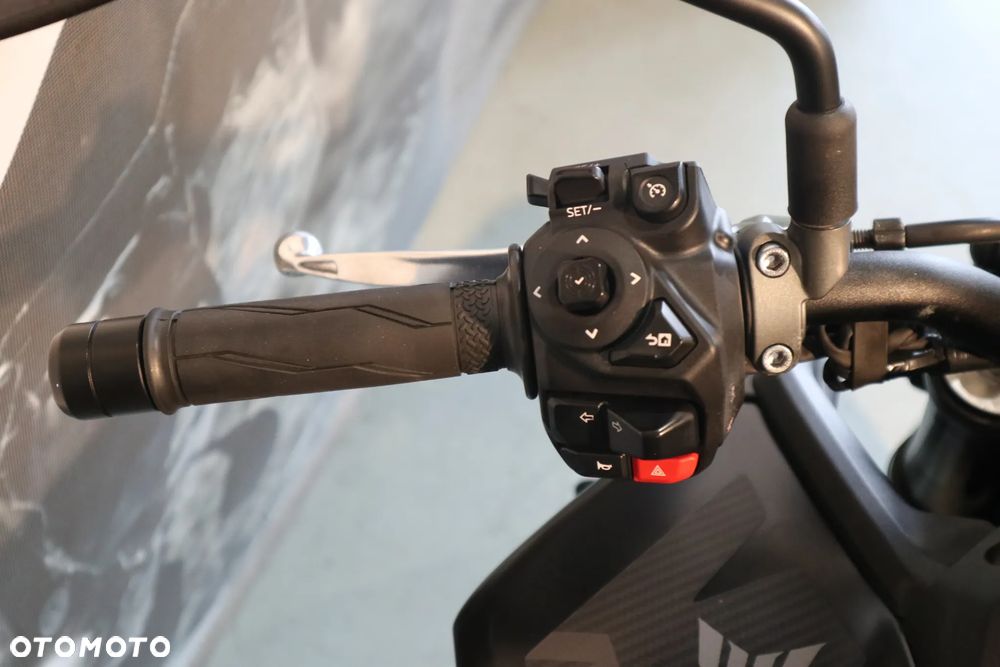 Yamaha MT - 5