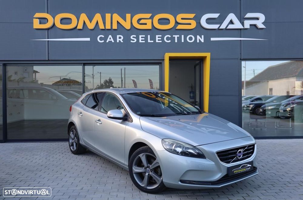 Volvo V40 2.0 D2 Kinetic - 1
