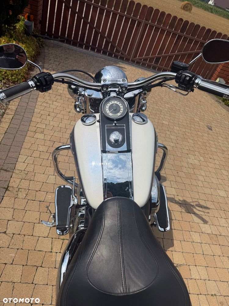 Harley-Davidson Softail Deluxe - 8
