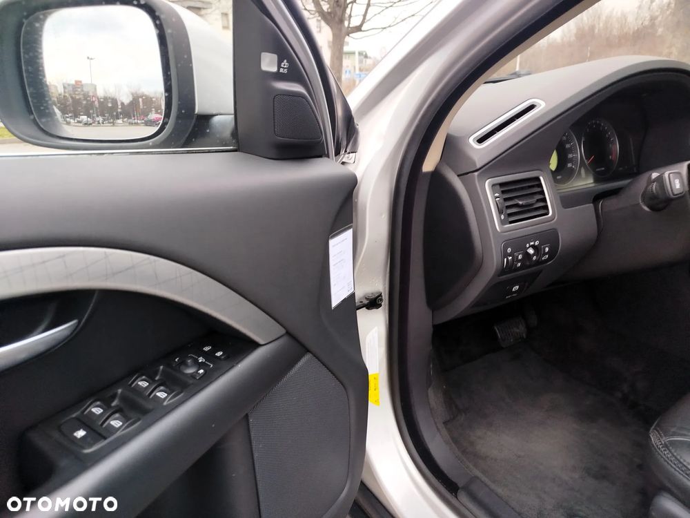 Volvo XC 70 3.2 AWD Momentum - 14
