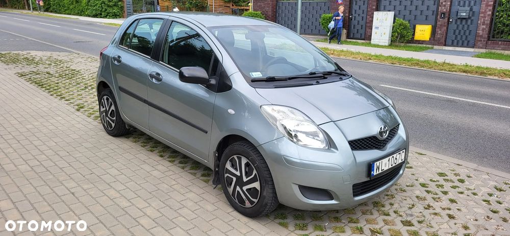 Toyota Yaris 1.0 Luna - 2