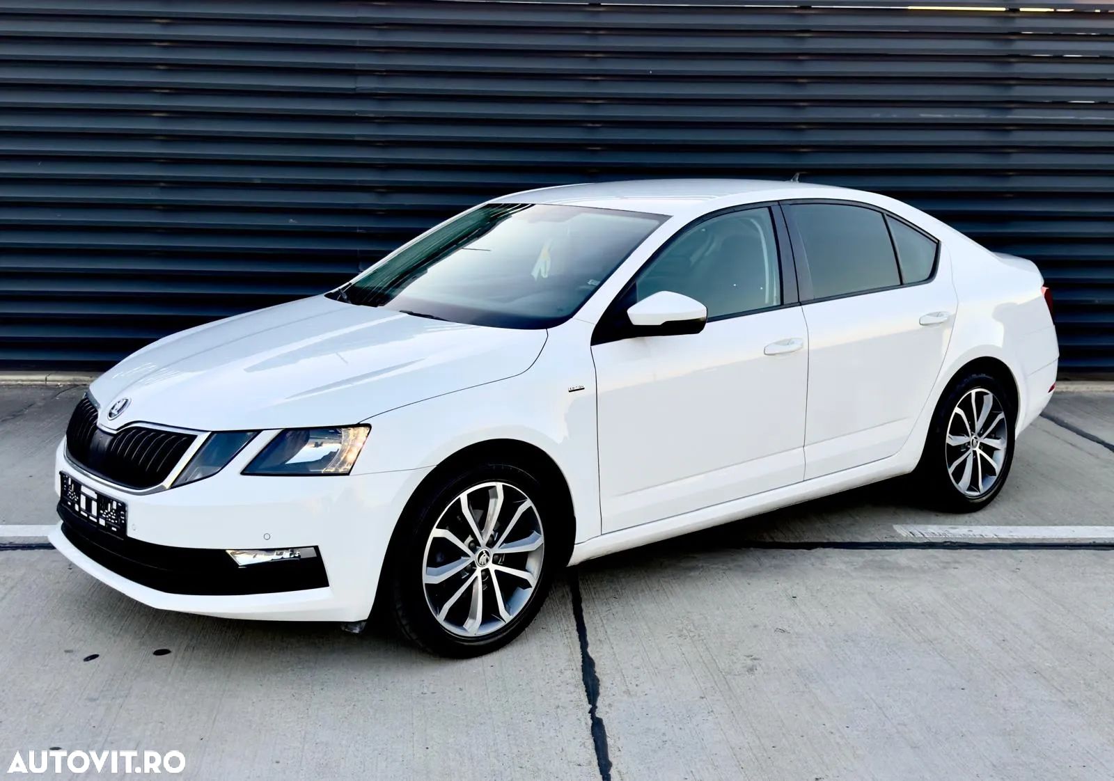 Skoda Octavia - 1