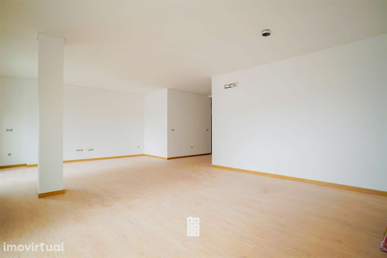 Apartamento T3 Venda em Oliveira de Azeméis, Santiago de Riba-Ul, Ul, - Grande imagem: 4/26