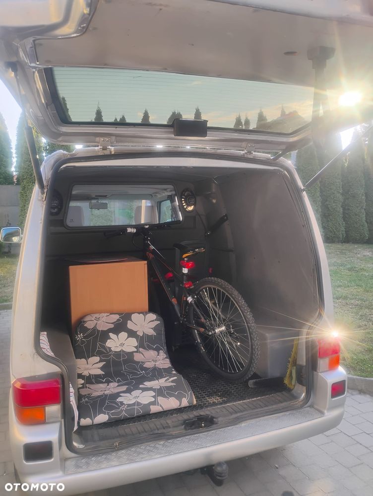 Volkswagen Transporter - 8
