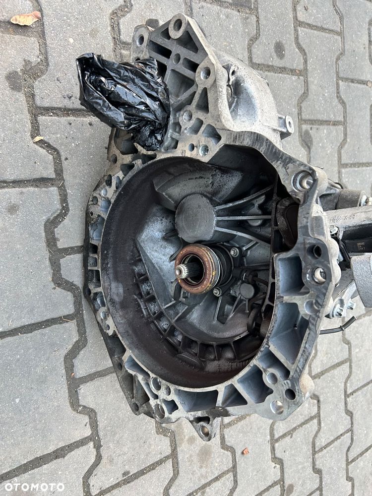 Opel Corsa E 1.3 diesel skrzynia biegów 5B - 2