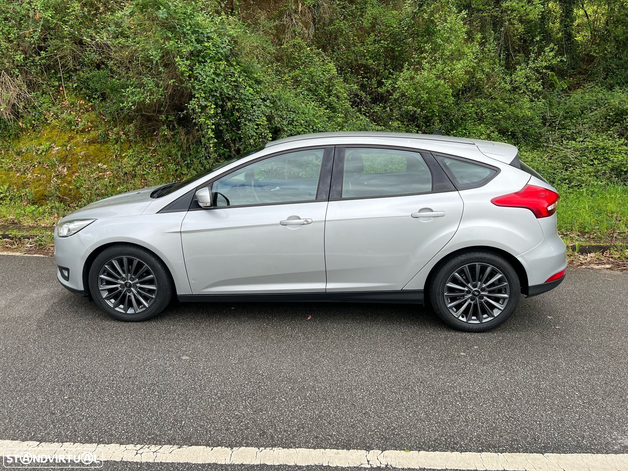 Ford Focus 1.5 TDCi Trend+ - 6