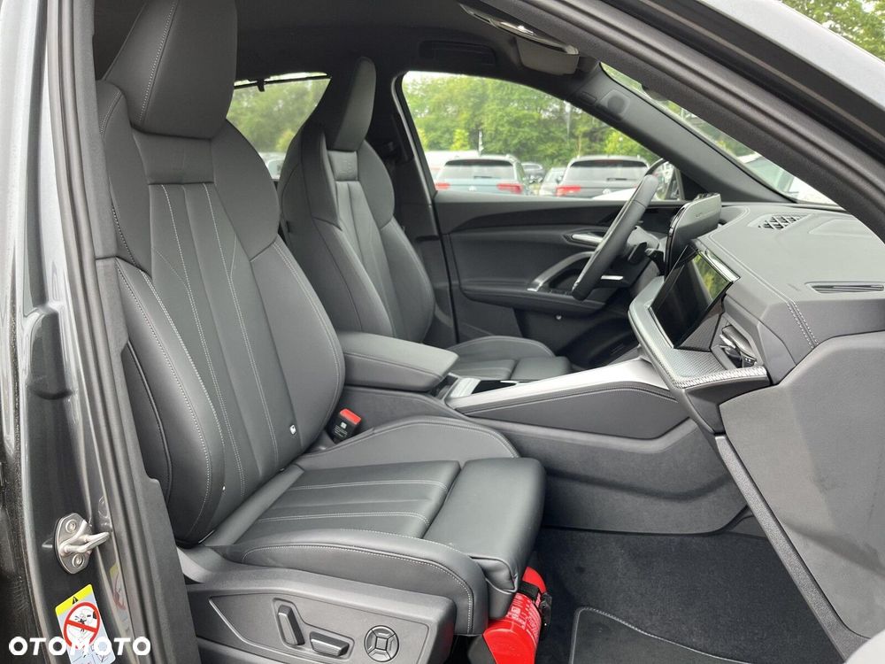 Audi Q5 Sportback - 26