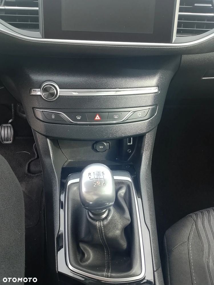 Peugeot 308 BlueHDi FAP 120 Stop&Start Style - 25