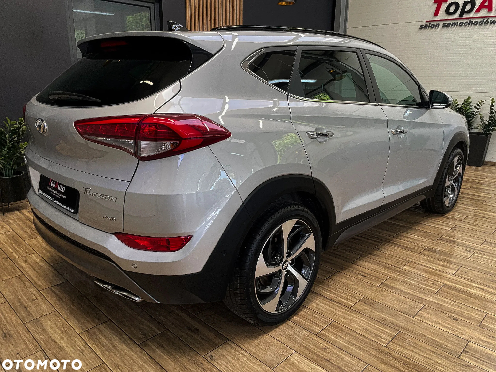 Hyundai Tucson 2.0 CRDi 4WD Automatik Premium - 8