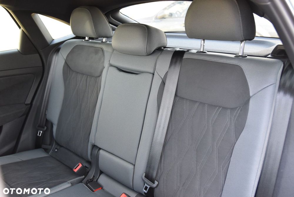 Audi Q3 Sportback - 12