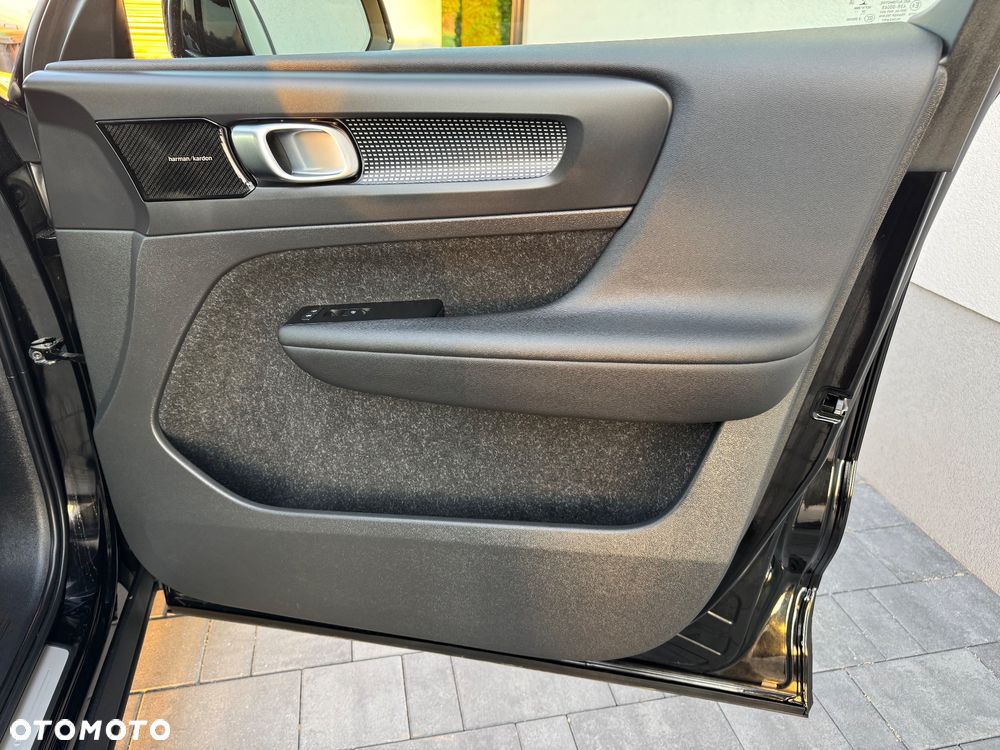 Volvo XC 40 T3 Geartronic RDesign - 30
