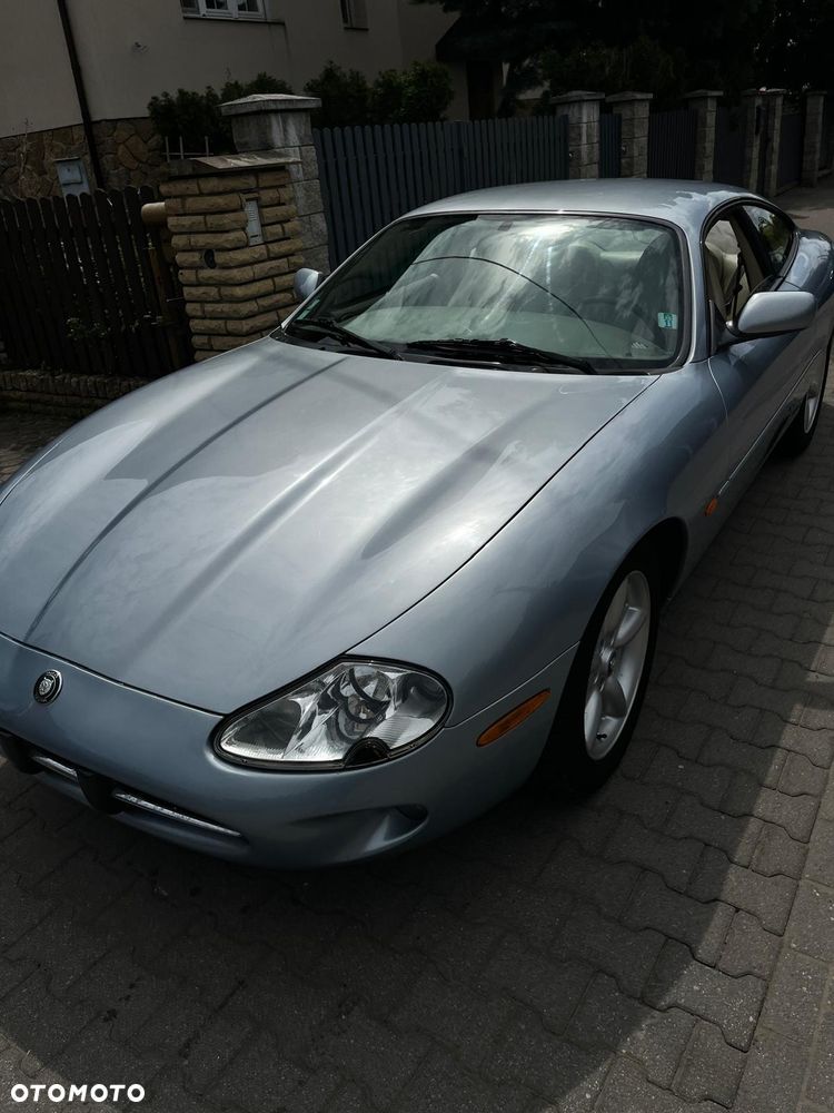 Jaguar XK8 - 17