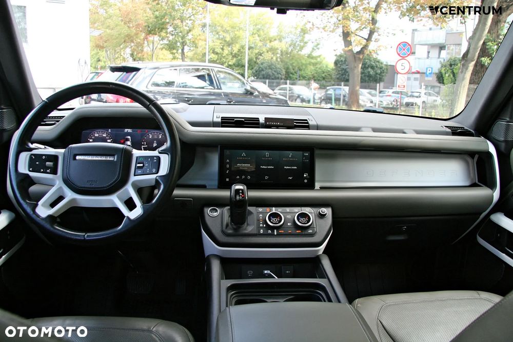 Land Rover Defender 2.0 D240 - 14