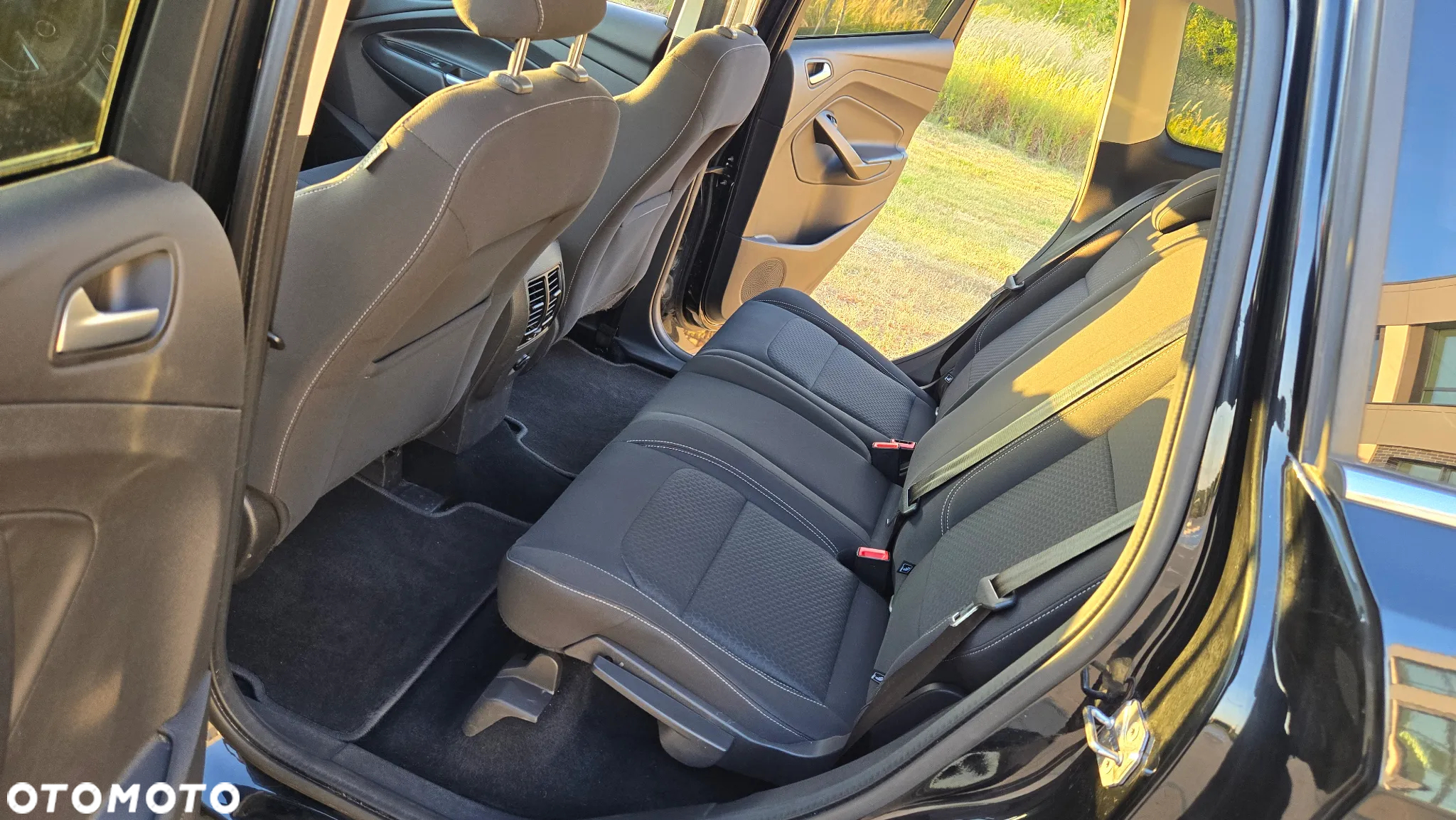 Ford Kuga 1.5 EcoBoost 2x4 Titanium - 21