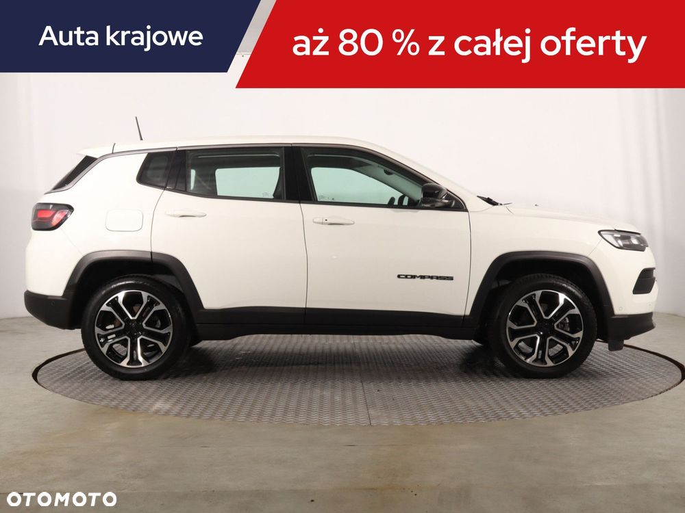 Jeep Compass - 8