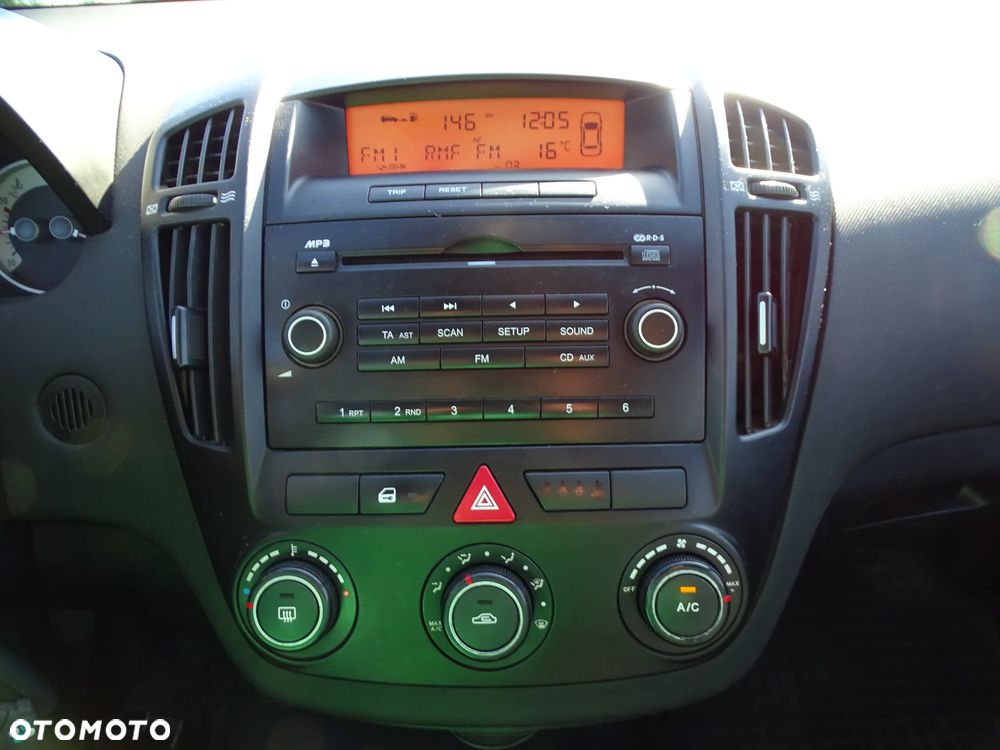Kia Ceed Cee'd 2.0 crdi Optimum - 15