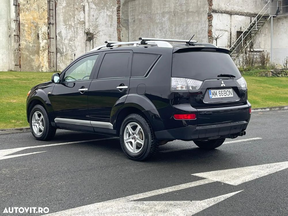 Mitsubishi Outlander 2.2 DI-D 4WD Invite - 31