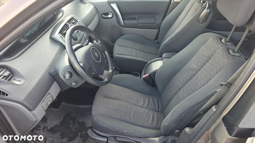 Renault Scenic 1.6 16V Expression - 15