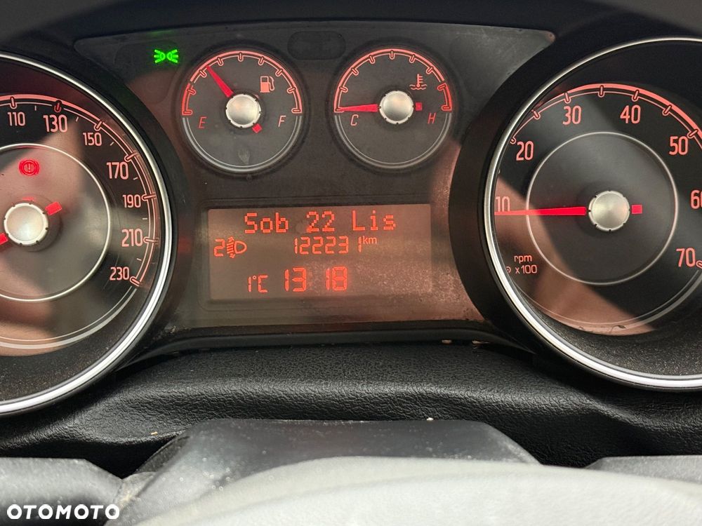 Fiat Punto 1.4 Easy Pakiet Easy Plus S&S - 2