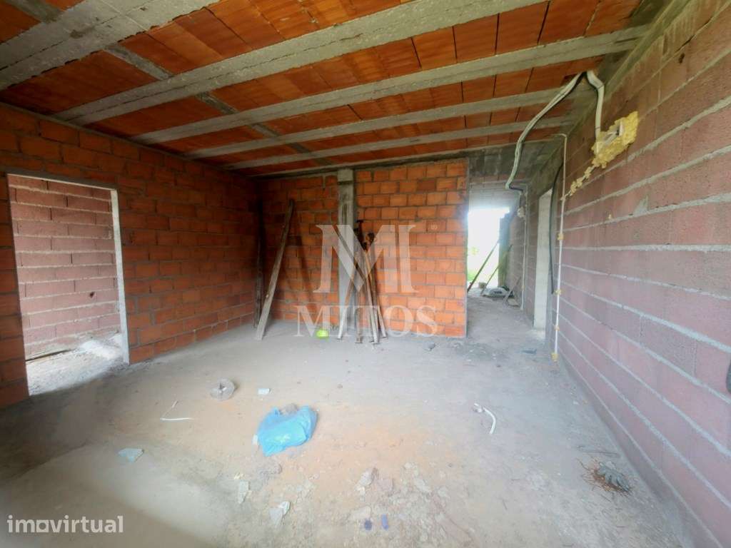 Moradia T3 em construção situada na Correlhã - Ponte de Lima - Grande imagem: 4/24